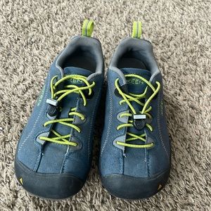 Keens waterproof shoes